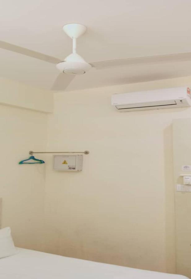 1Acs Residence Kuching Luaran gambar