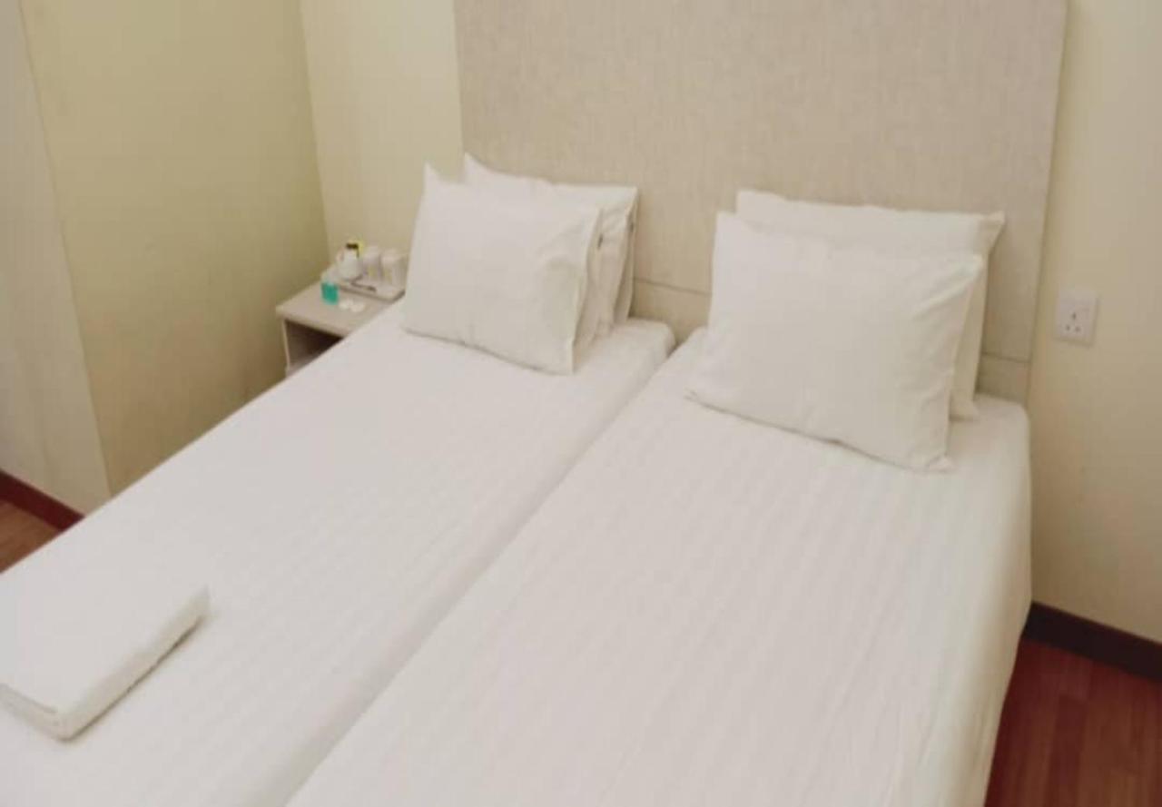 1Acs Residence Kuching Luaran gambar