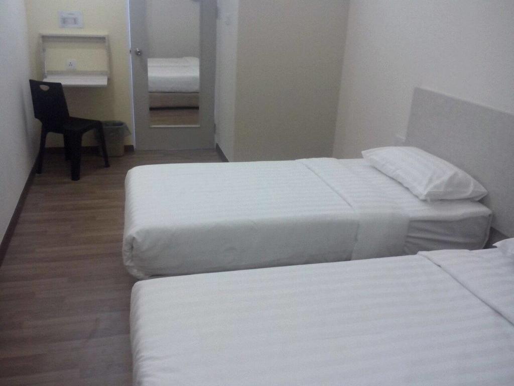 1Acs Residence Kuching Bilik gambar